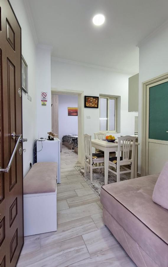 Downtown Apartment Berat Dış mekan fotoğraf